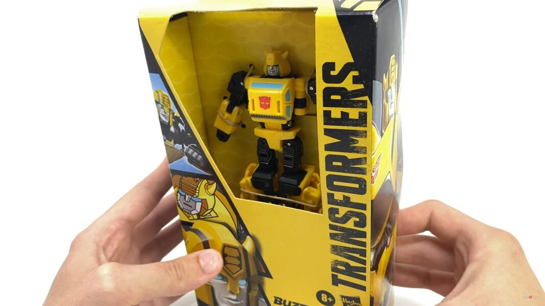 Transformers War For Cybertron Buzzworthy Origin Bumblebee  (9 of 54)